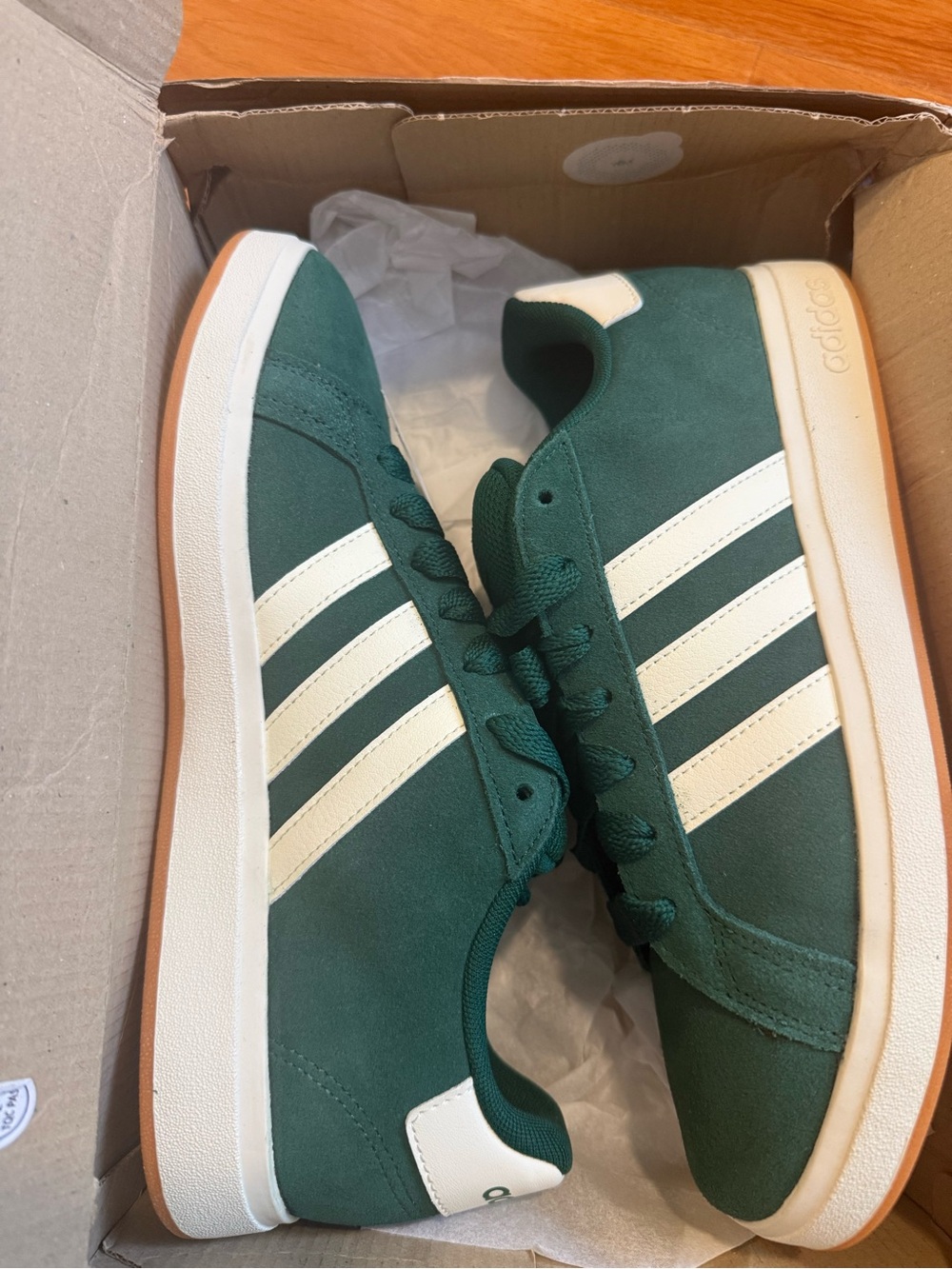 adidas Men’s Green Suede Sneakers with White Stripes 6 1/2 Men / 8 Women’s